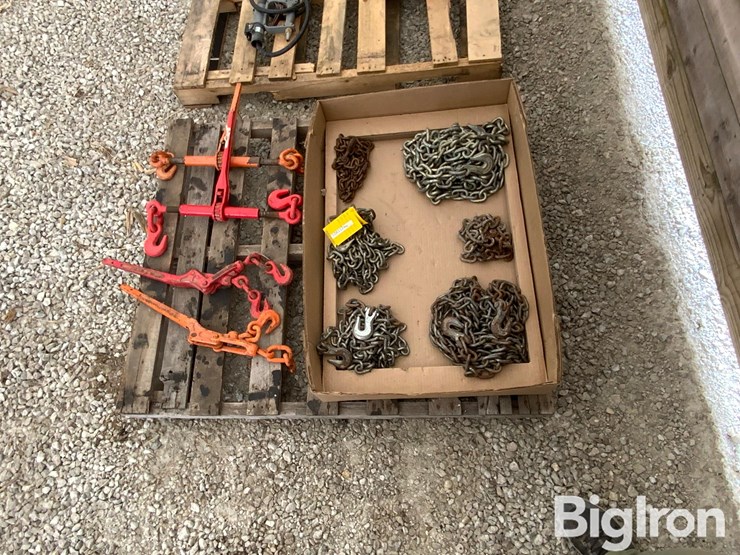 pallet-of-binders-&-chain-image-8
