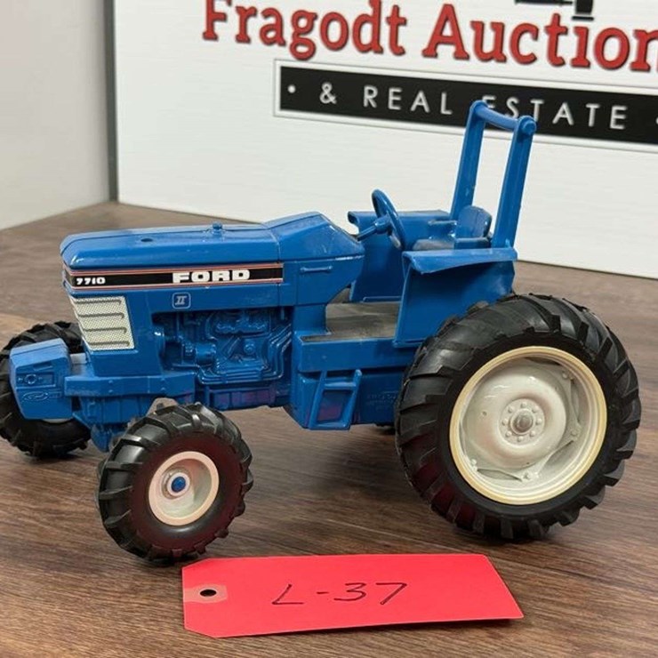 FORD TRACTOR