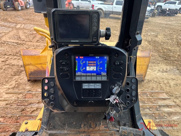 komatsu-d61pxi-24-image-14