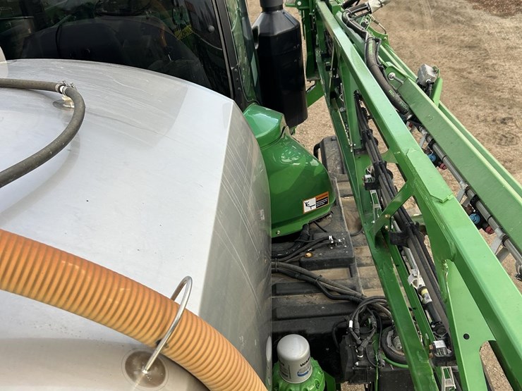 2017-john-deere-r4038-image-69