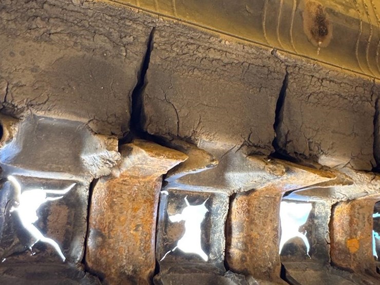 2017-caterpillar-239d-image-14