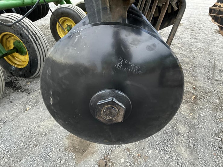 john-deere-630-image-33