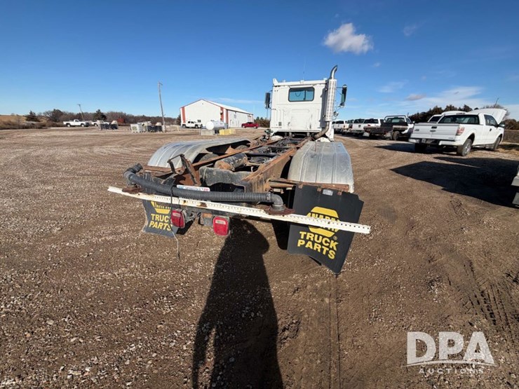 1997-volvo-f16-image-11