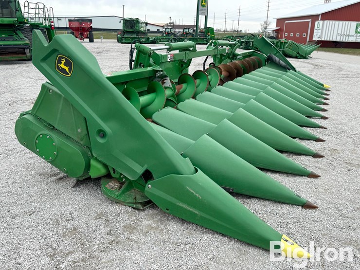 john-deere-c12f-image-3