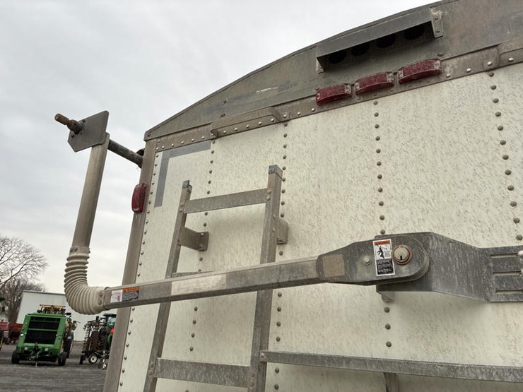 wilson-hopper-bottom-image-47