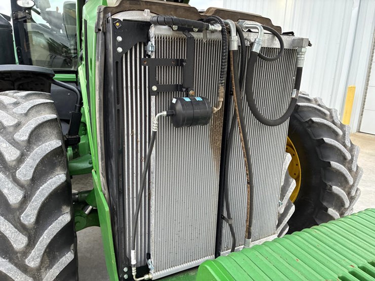 john-deere-8335r-image-69