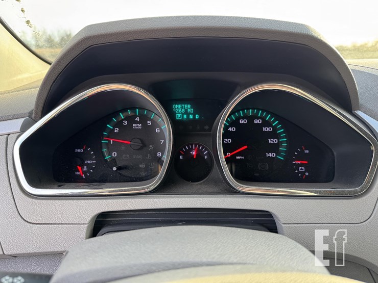 2010-chevrolet-traverse-image-21