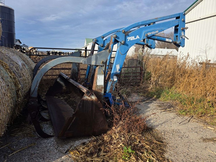 new-holland-72la-image-4