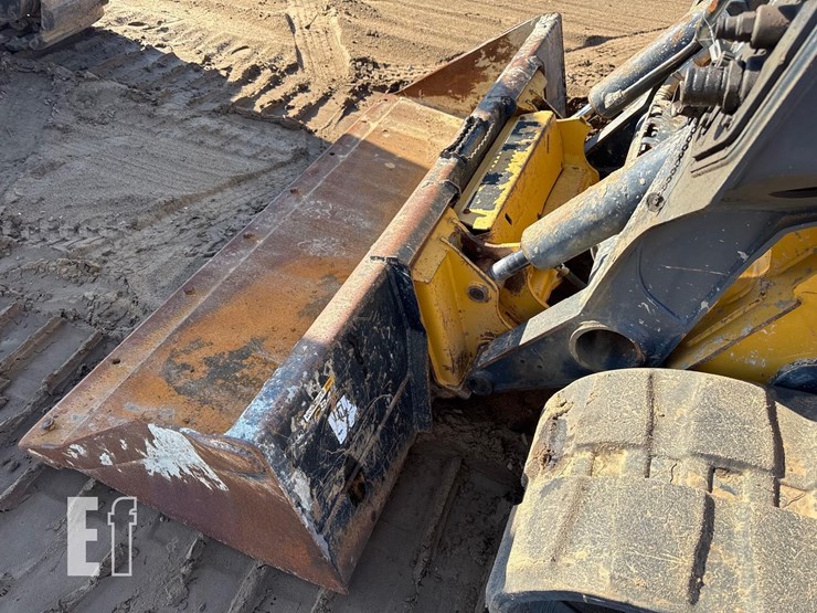 2021-deere-331g-image-20