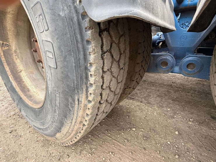 2016-kenworth-t880-image-23