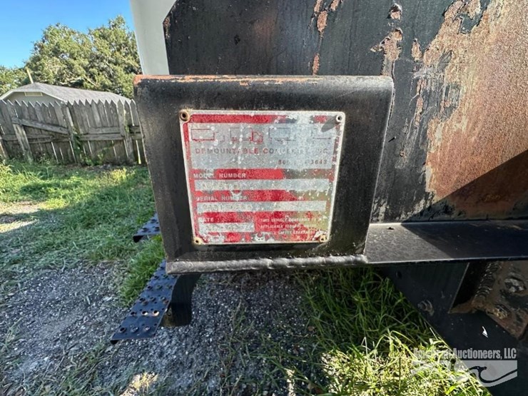 2003-international-durastar-4300-image-11