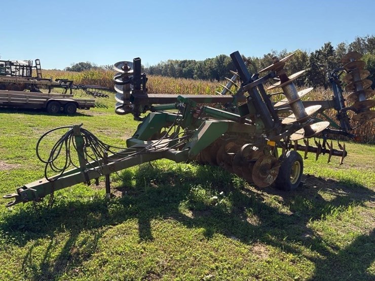 john-deere-635-image-13