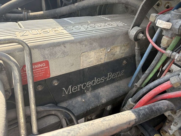 2004-freightliner-m2-business-class-semi-tractor,-day-cab,-mercedes-460,-10-speed,-jake-brake,-lopro-image-34