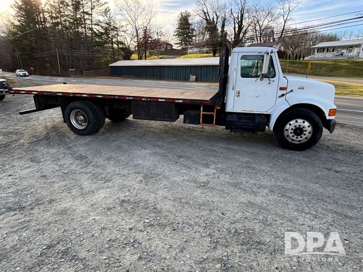 international-4700-image-3