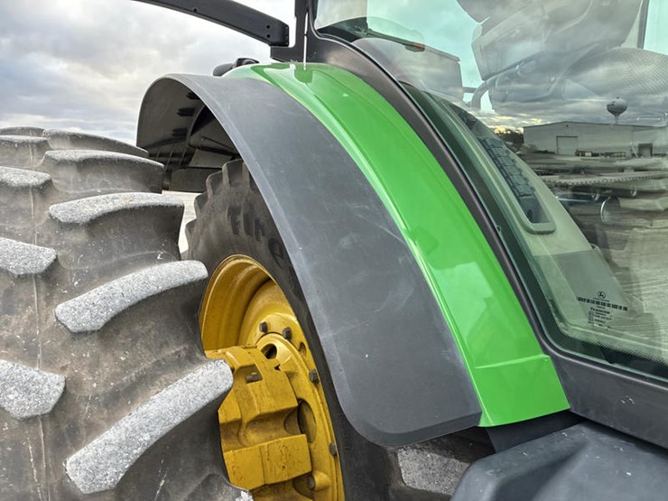 john-deere-8335r-image-23