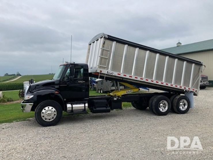 2010-international-durastar-4400-image-19