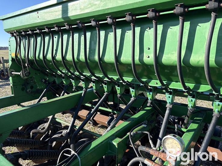 john-deere-1560-image-14