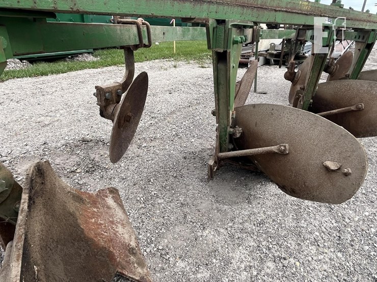 john-deere-100-image-12