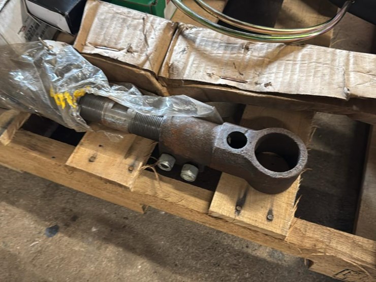 #191-•-skid-of-parts*-image-11