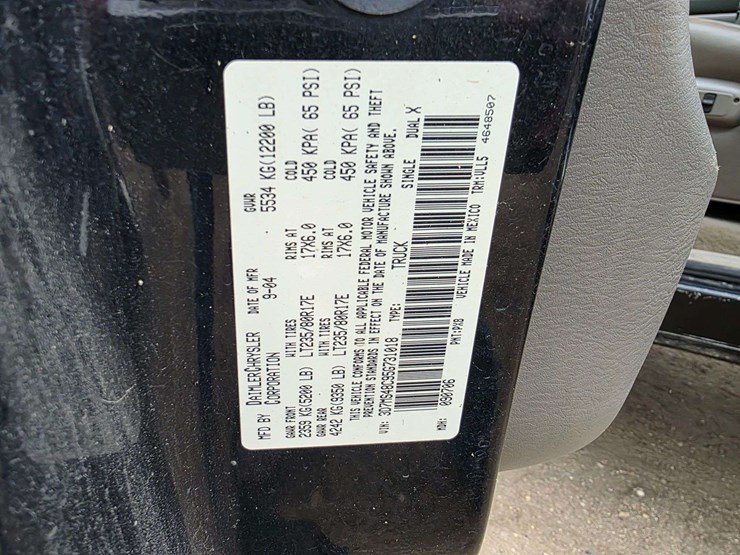 2005-dodge-ram-3500-image-26