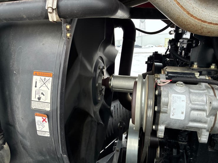 case-ih-magnum-190-image-68