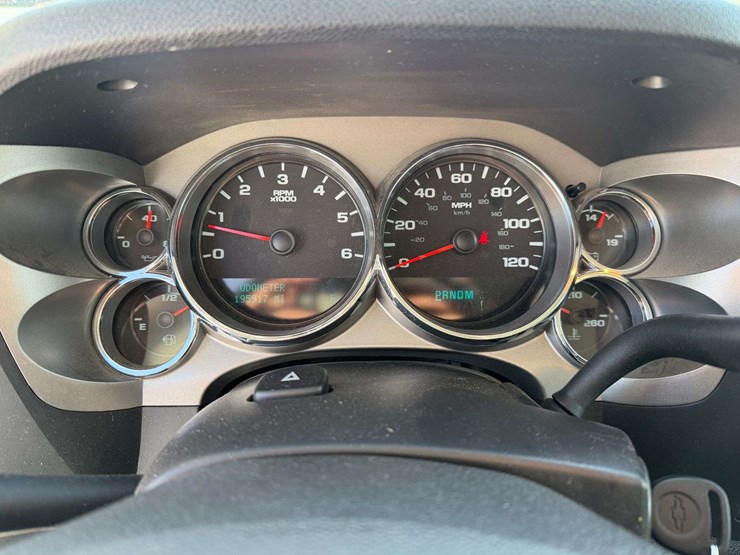 2013-chevrolet-silverado-1500-lt-image-37