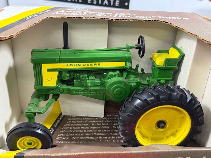 john-deere-720-image-2