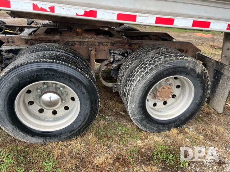 2005-kenworth-t800-image-37