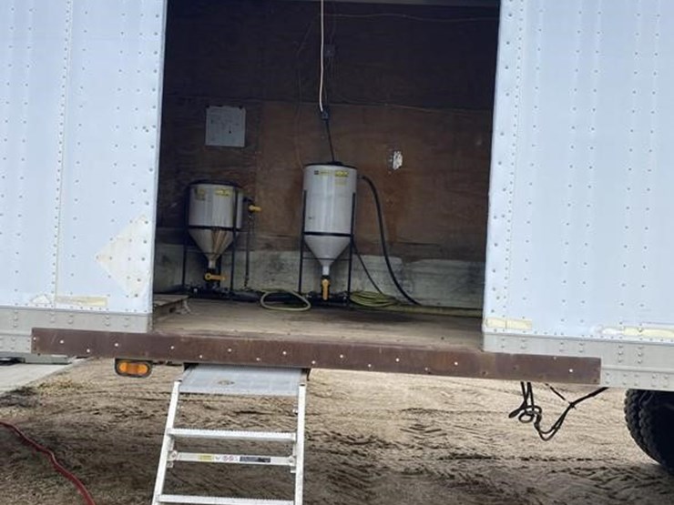 1997-great-dane-53-ft-image-8