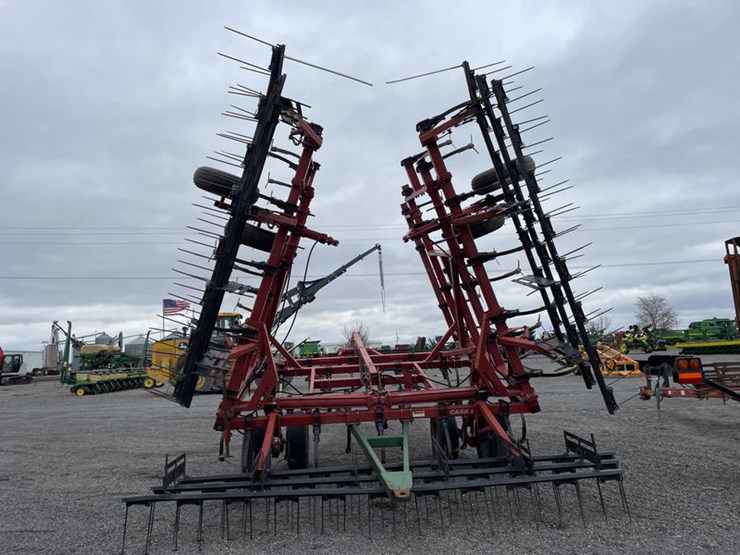 case-ih-4300-image-7