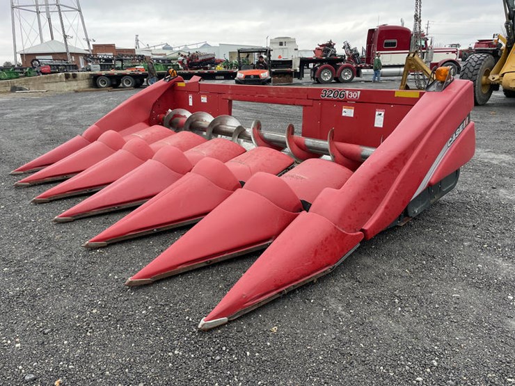 case-ih-3206-image-1