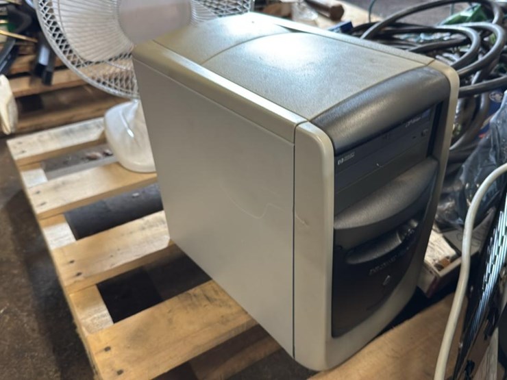 #190-•-skid-of-miscellaneous*-image-3