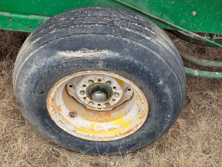 john-deere-348-image-4