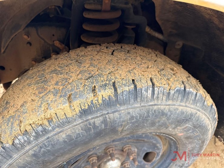 2011-ford-f250-xl-image-5