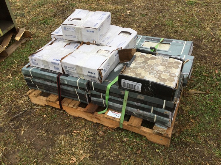 #4804-•-pallet-of-floor-tile:-location:-w2486-smise-rd,-oostburg,-wi-53070-image-1
