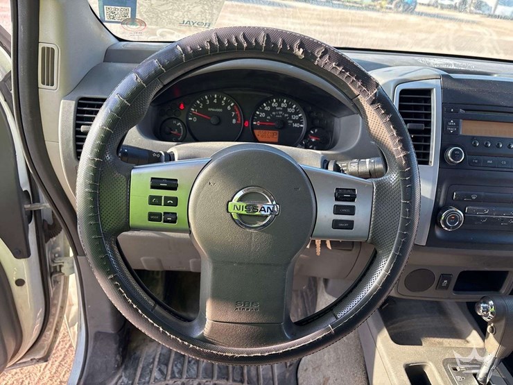 2015-nissan-frontier-image-13