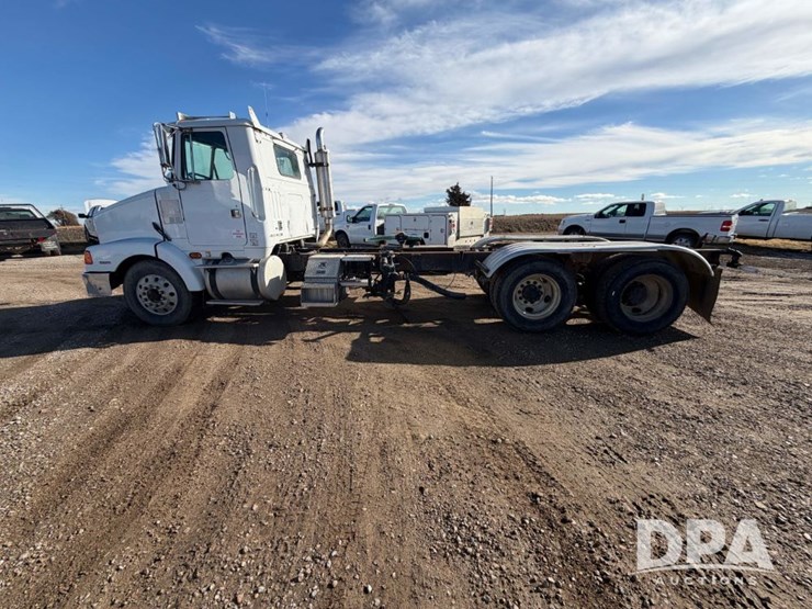 1997-volvo-f16-image-16