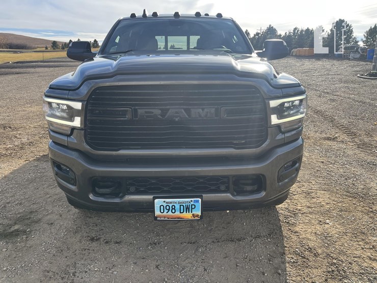 ram-2500-laramie-image-8