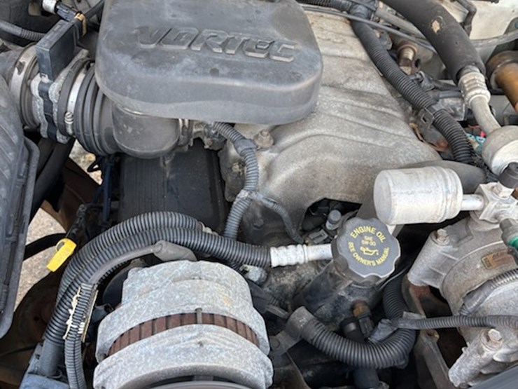 1999-chevrolet-3500-image-13