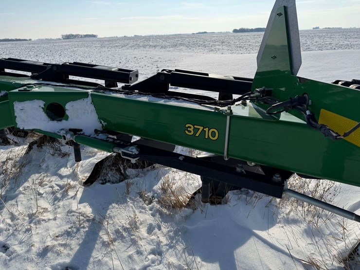 john-deere-3710-image-16