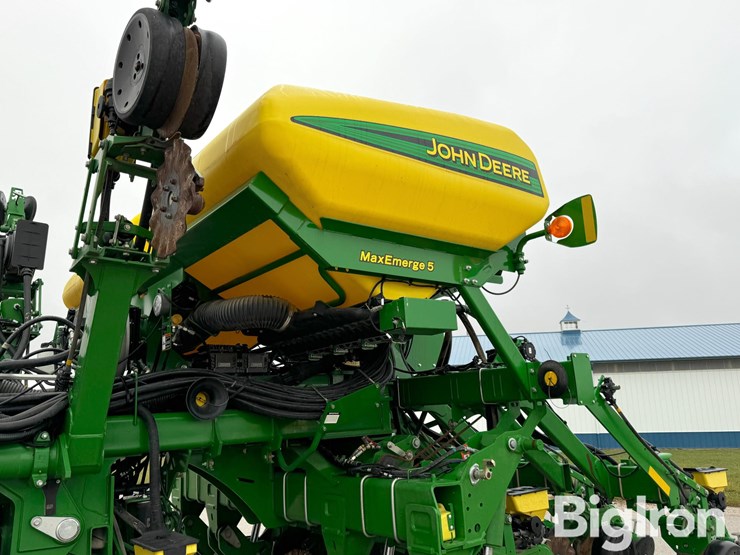 2015-john-deere-1795-image-19