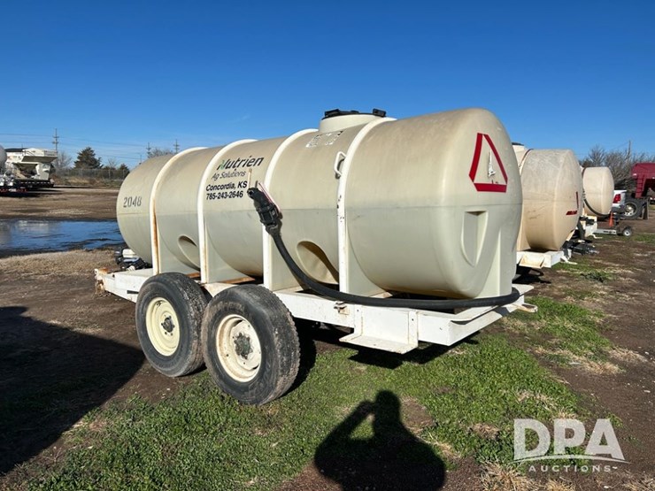 liquid-nurse-trailer-(cp1348,-tank-2048)-image-4