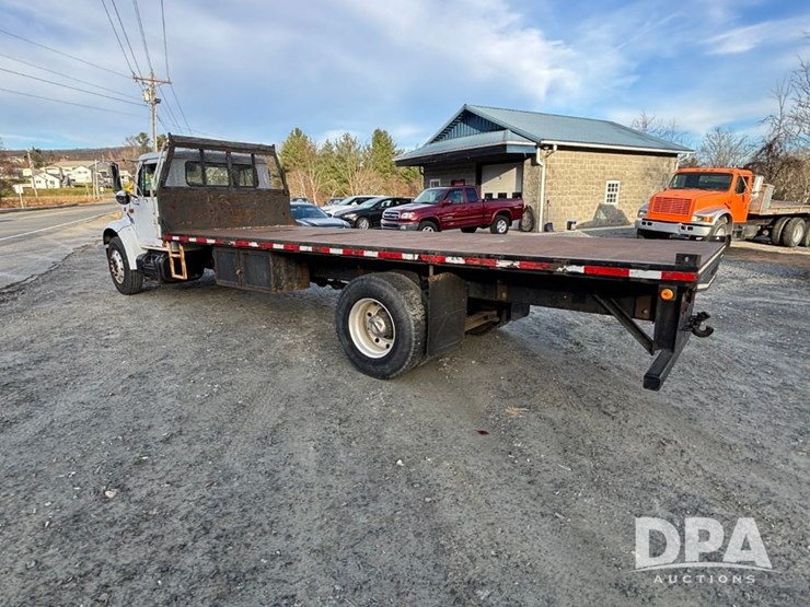 international-4700-image-11