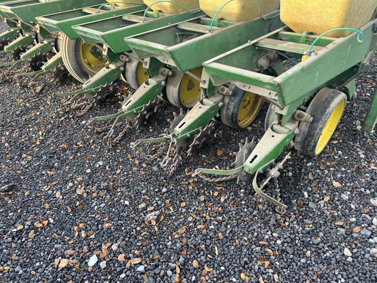 john-deere-7100-image-6