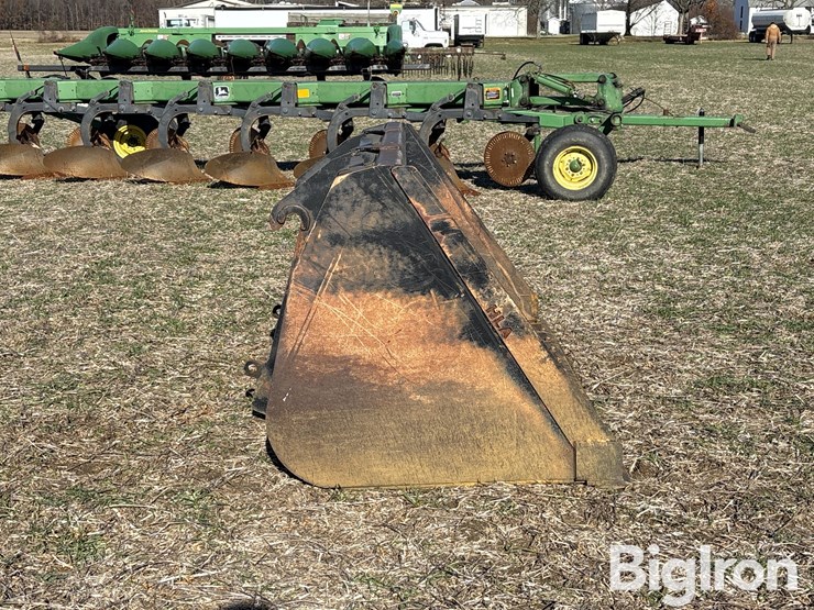 hla-2.2-cu.-yd.-bucket-image-4