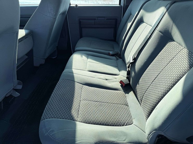 2012-ford-f550-image-26