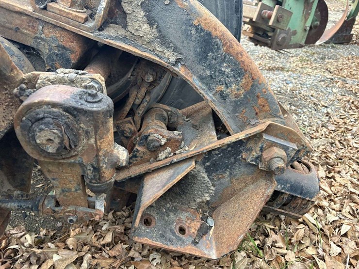 neway-truck-tag-lift-axle,-255/70r22.5-duals-on-spokes,-air-brakes-image-12