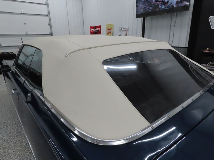 1965-oldsmobile-98-convertible-image-7