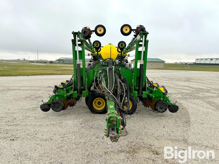 john-deere-db90-image-2