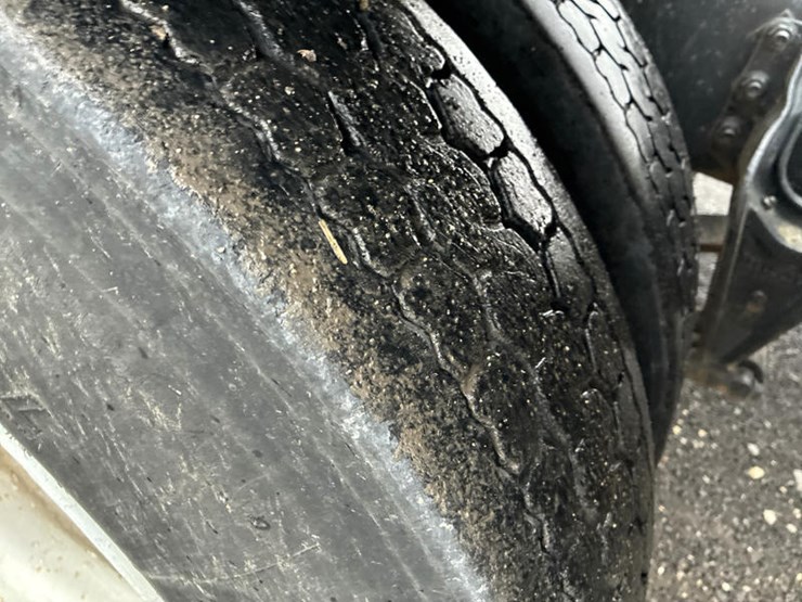 case-ih-8100-image-27